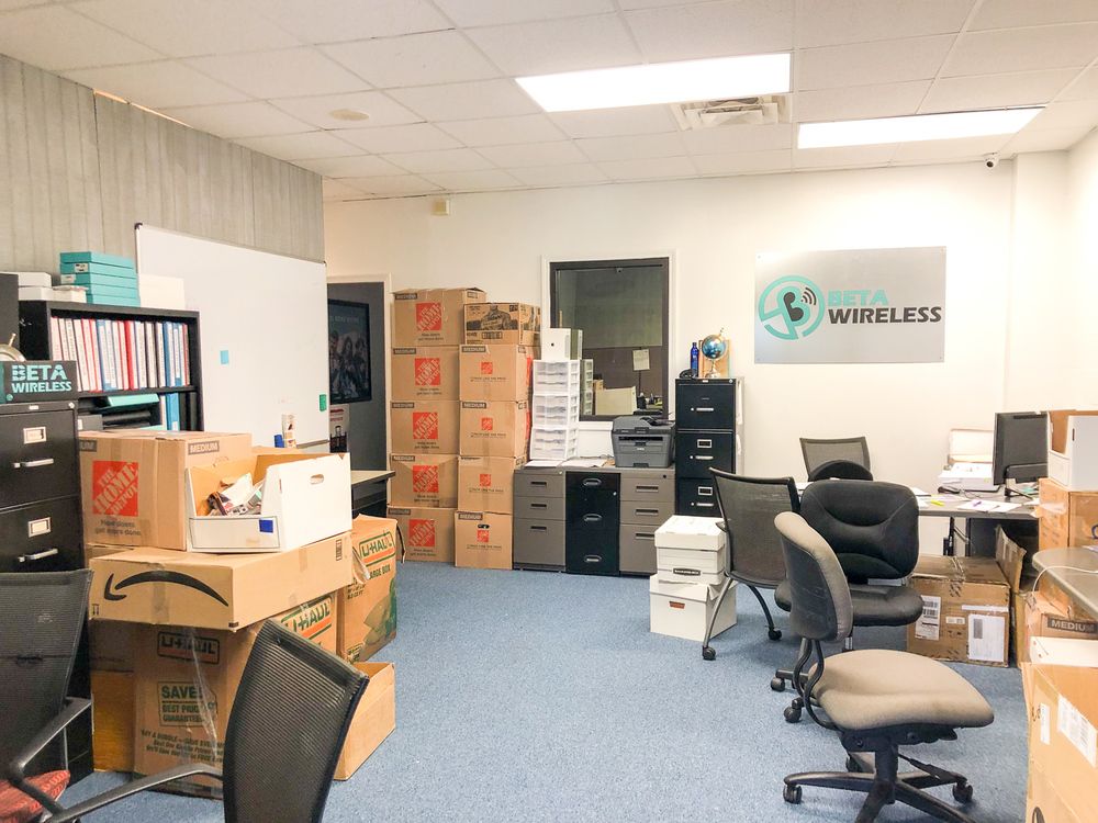 Versatile Space on Busy Coursey Blvd: 12055 Coursey Blvd, Baton Rouge, LA 70816